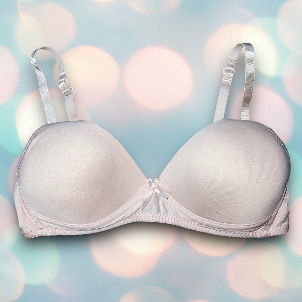 Tahari Girl Beige Cream Wireless T-Shirt Bra Size 34A